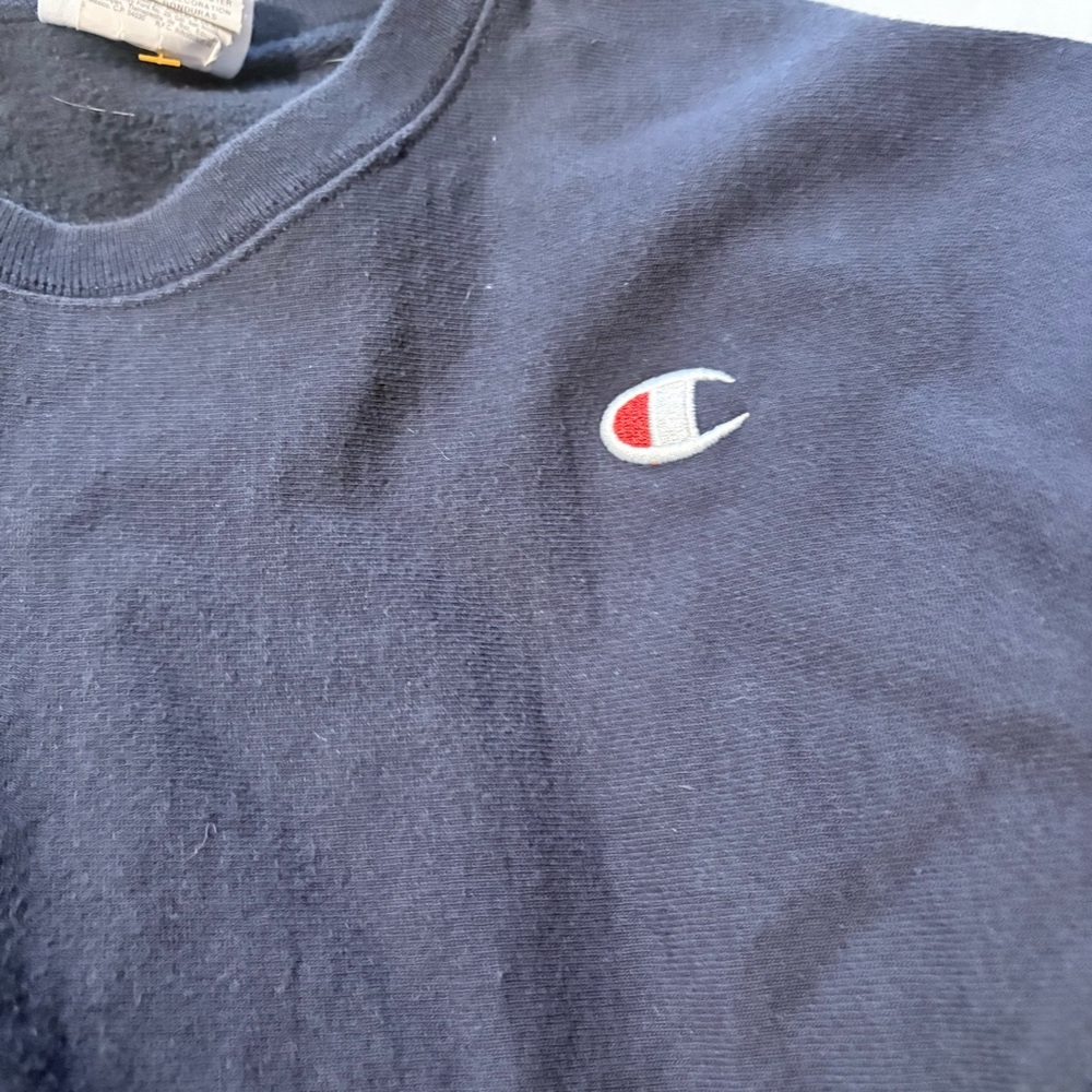 SALE ⭐️⭐️⭐️ Champion Dark Blue Pullover